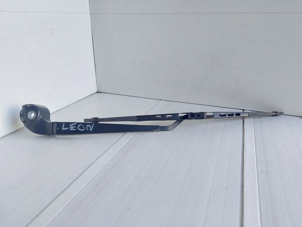 Rear wiper blade arm 1M6955707B