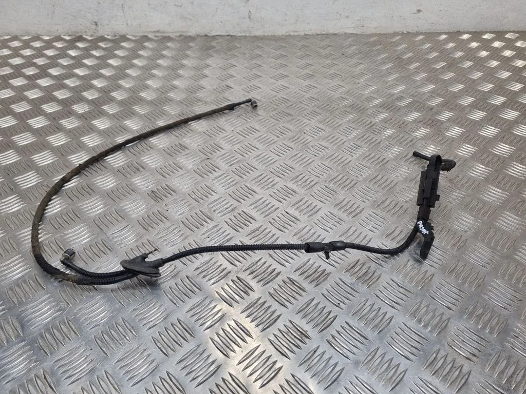 Windshield washer fluid hose – Volkswagen Passat CC (2008-2016)