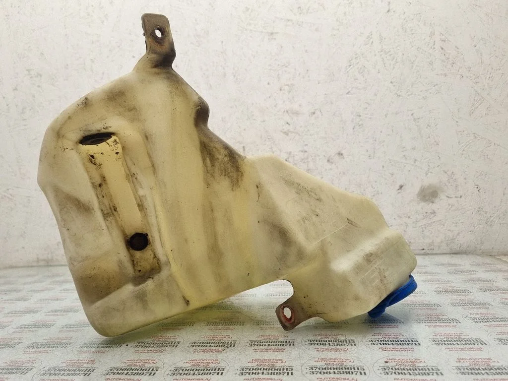 Windshield washer fluid reservoir/tank 8D0955453C