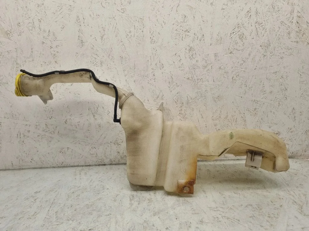 Logu mazgāšanas šķidruma tvertne – Ford Galaxy (1995-2000)