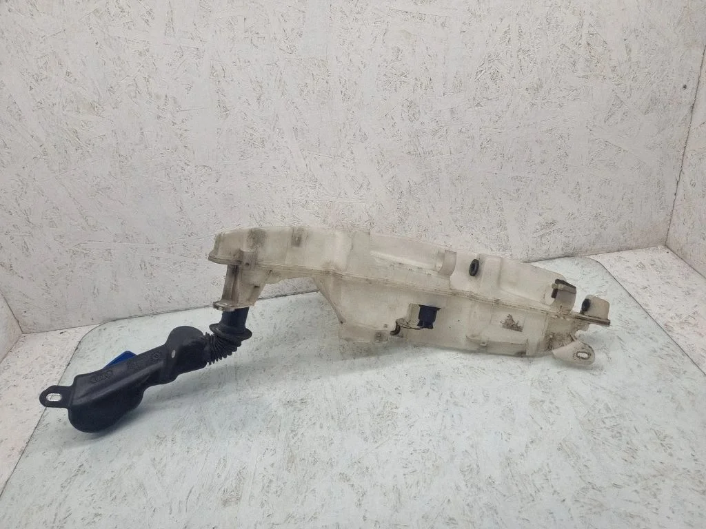 Windshield washer fluid reservoir/tank – Audi A6 Allroad C6 (2006-2011)
