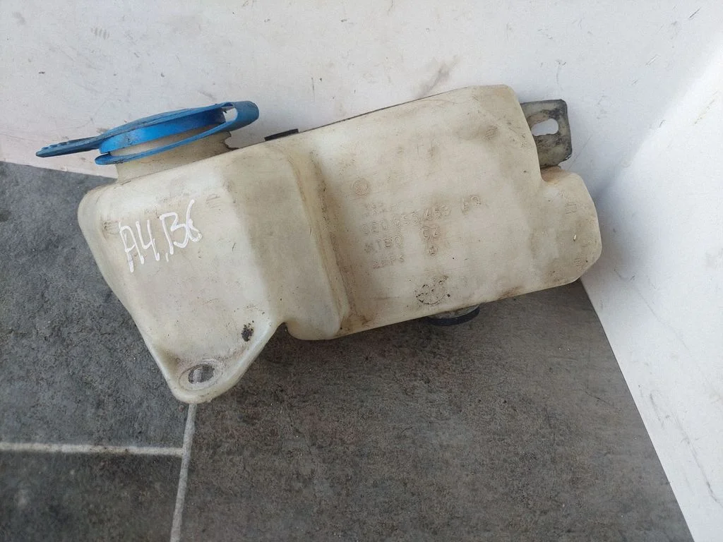 Windshield washer fluid reservoir/tank 8E0955453AQ