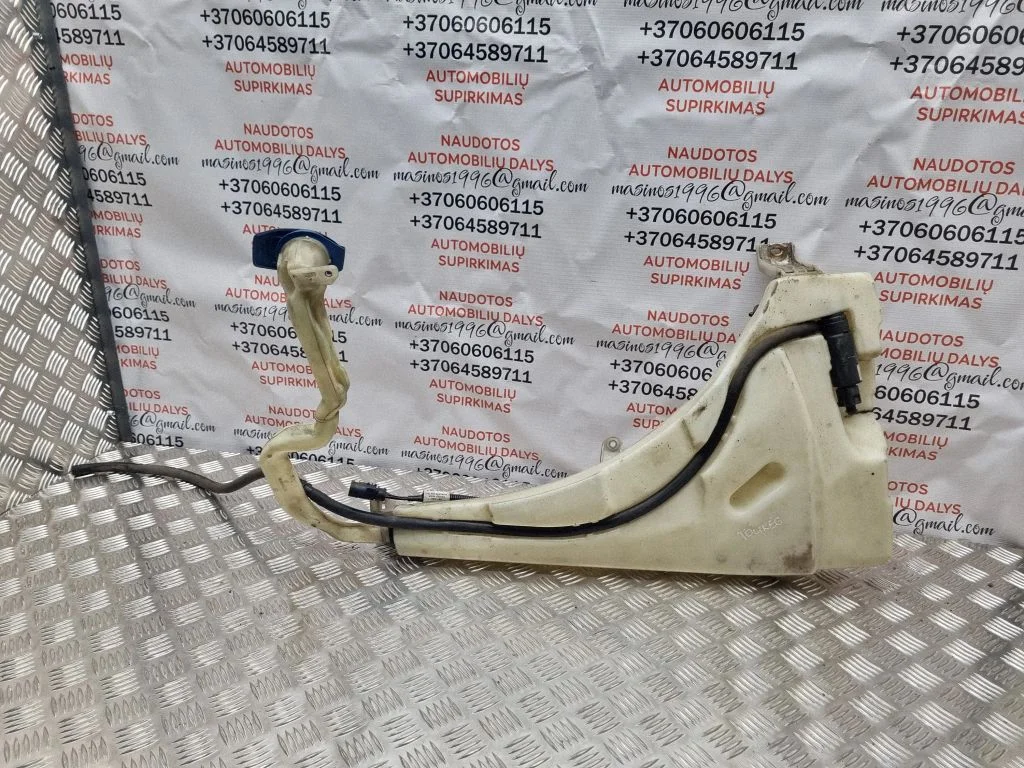 Klaasipesuvedeliku paak 7L0955453D