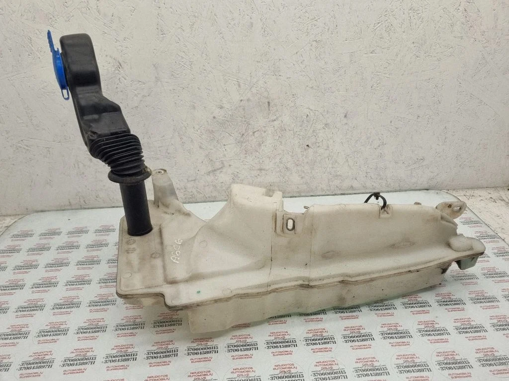 Windshield washer fluid reservoir/tank – Audi A6 Allroad C6 (2006-2011)