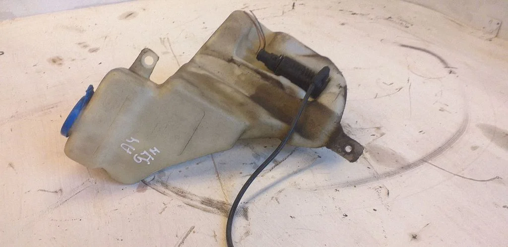 Windshield washer fluid reservoir/tank 8D0955453B