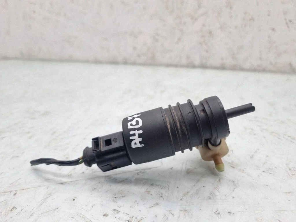 Windscreen/windshield washer pump 1J0973722