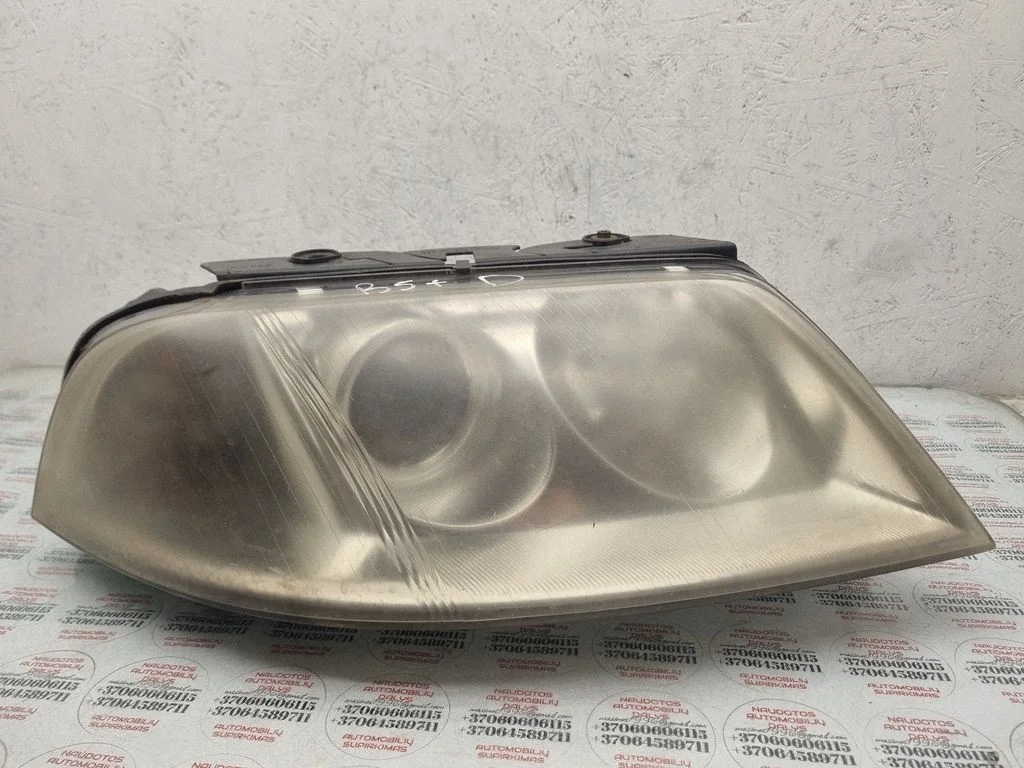 Headlight/headlamp 3B0941016AN