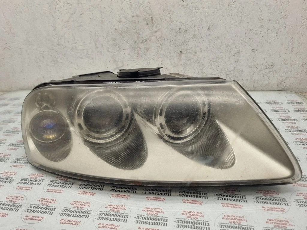 Reflektor 7L6941016BK