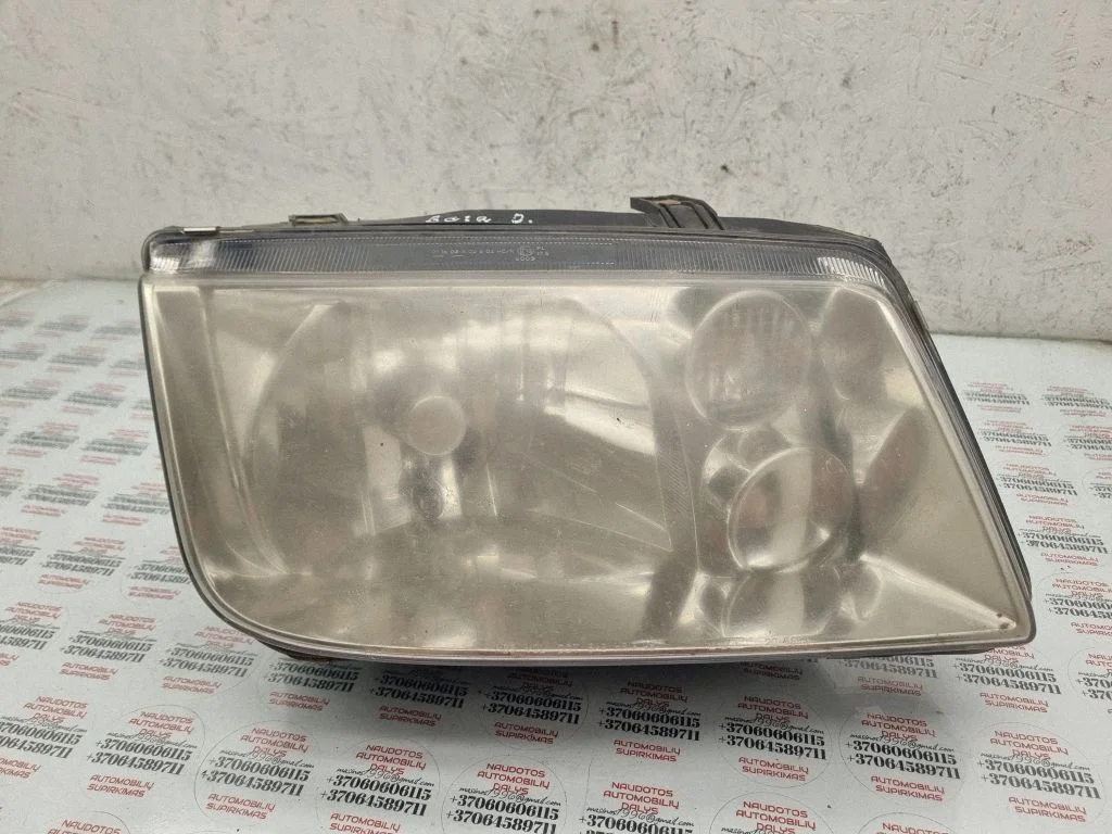 Headlight/headlamp – right