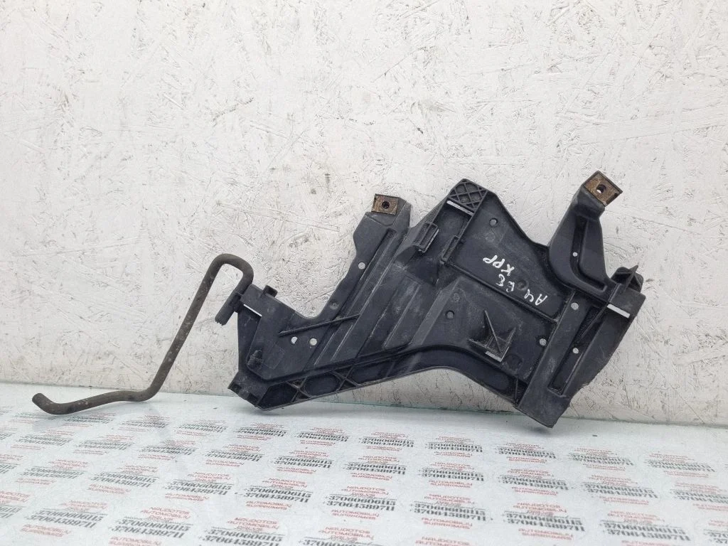 Headlight/headlamp mounting bracket 1301073033