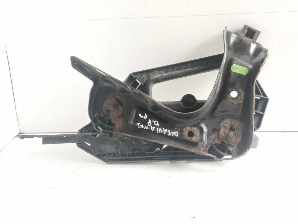 Headlight/headlamp mounting bracket 1Z0941340
