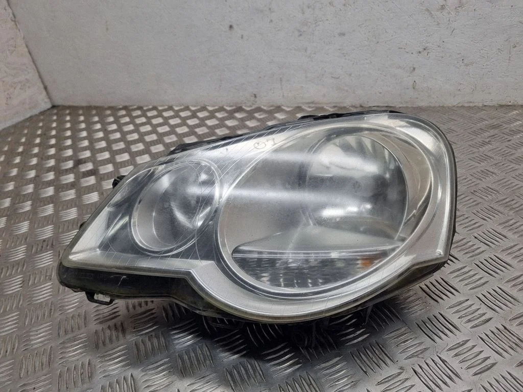 Headlight/headlamp – Volkswagen Polo IV 9N3 (2005-2009)