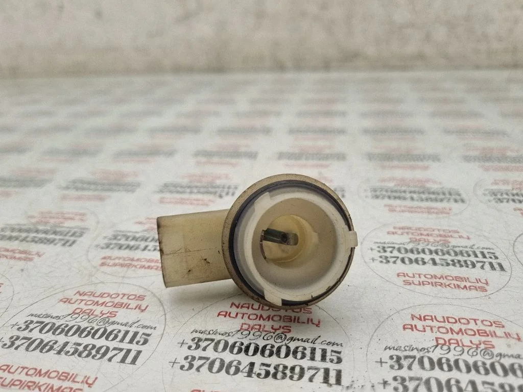 Headlight/headlamp bulb PY21W