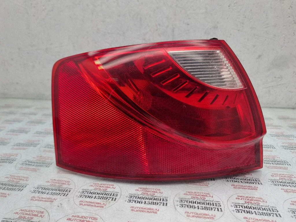 Lampa tylna w błotniku – Seat Exeo (3R) (2008-2013)