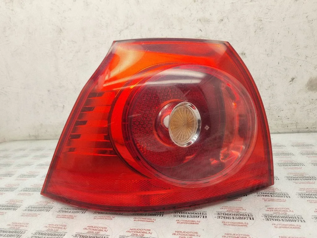 Rear/tail lights 1K6945095E