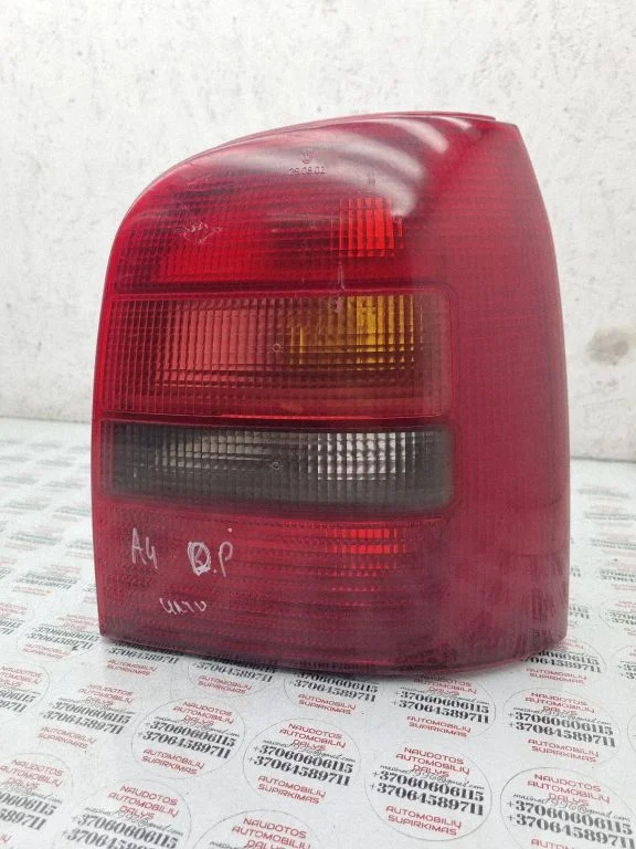 Lampa tylna w błotniku – prawa