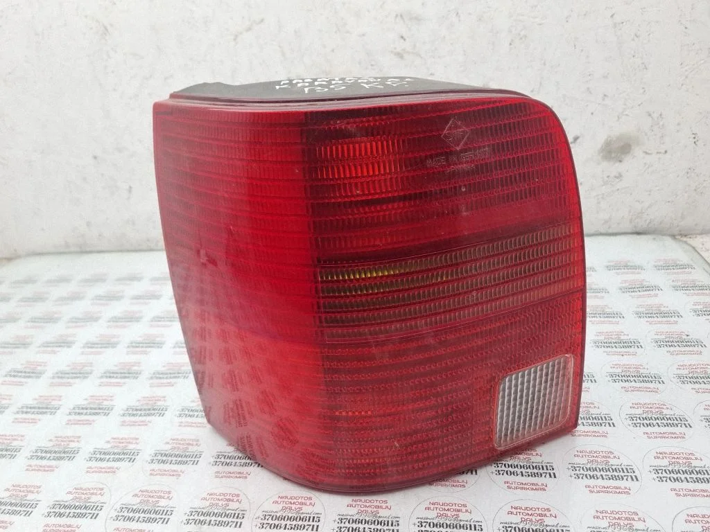 Rear/tail lights 3B9945111F