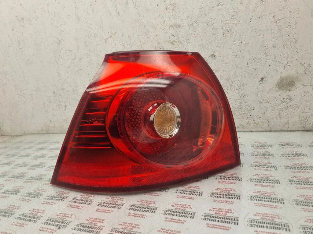 Rear/tail lights 1K6945095G