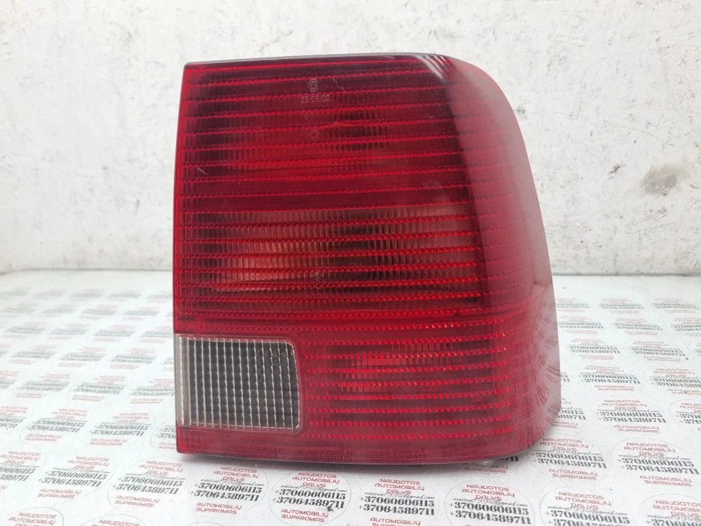 Rear/tail lights 3B5945096F