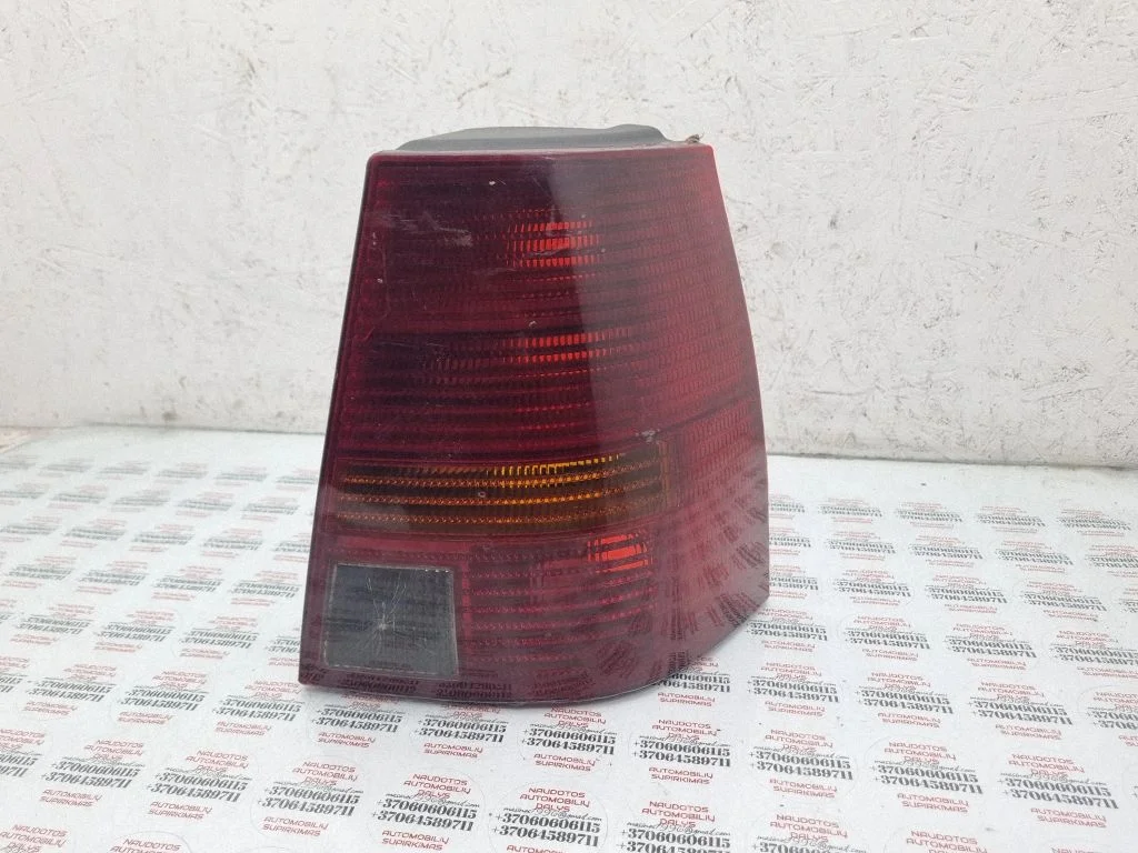 Rear/tail lights 1J9945096P