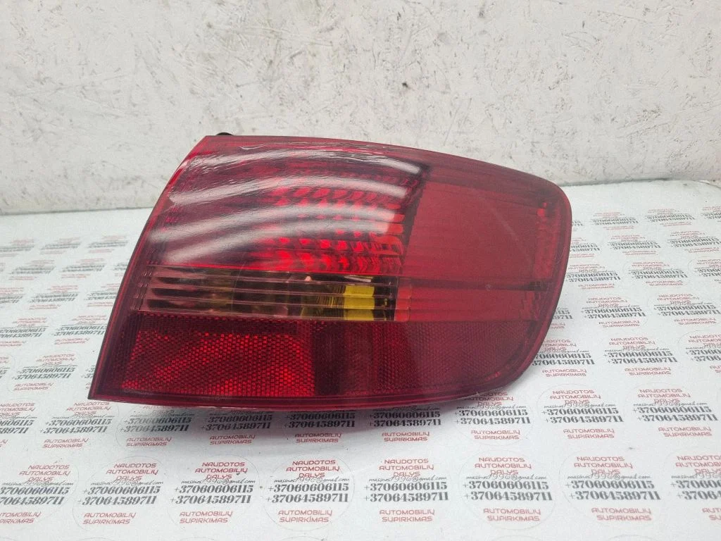 Lampa tylna w błotniku 89036920