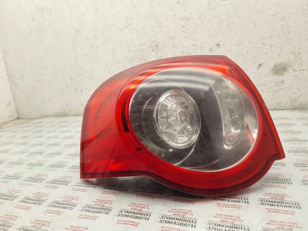 Rear/tail lights 3C9945095N