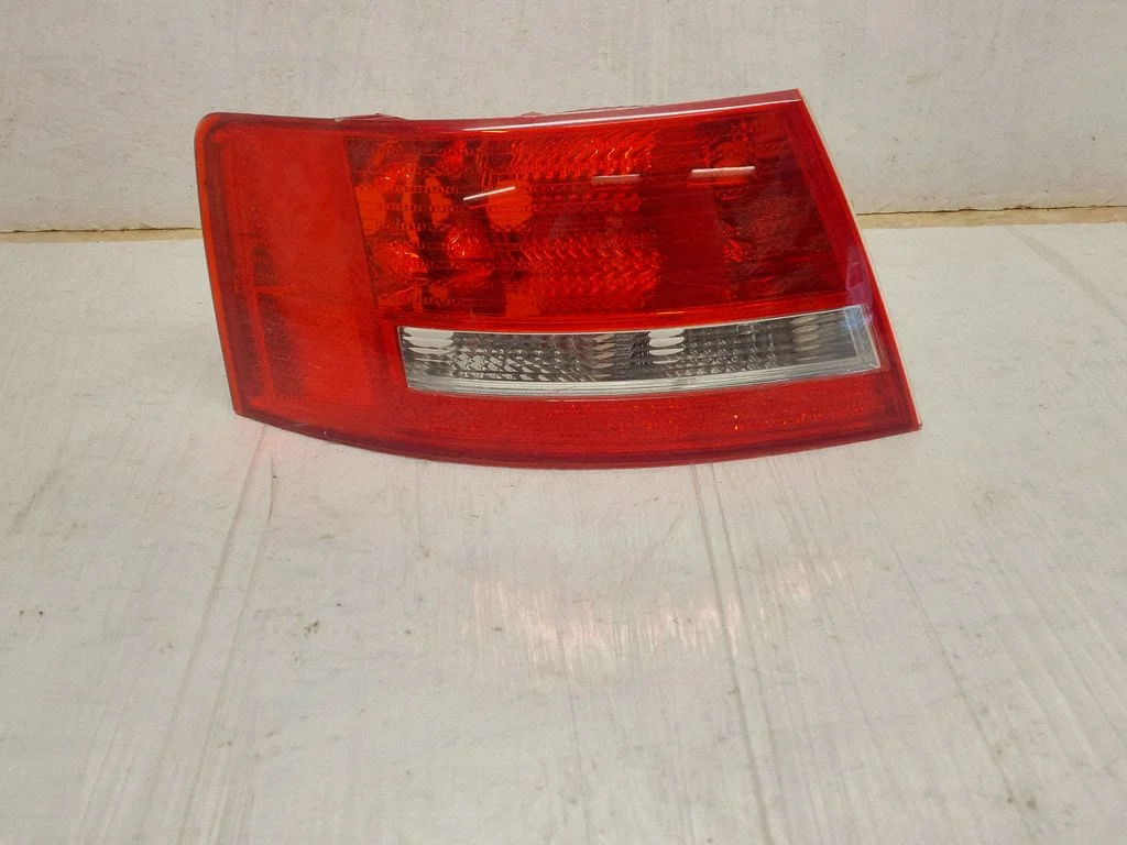 Rear/tail lights 4F5945095D