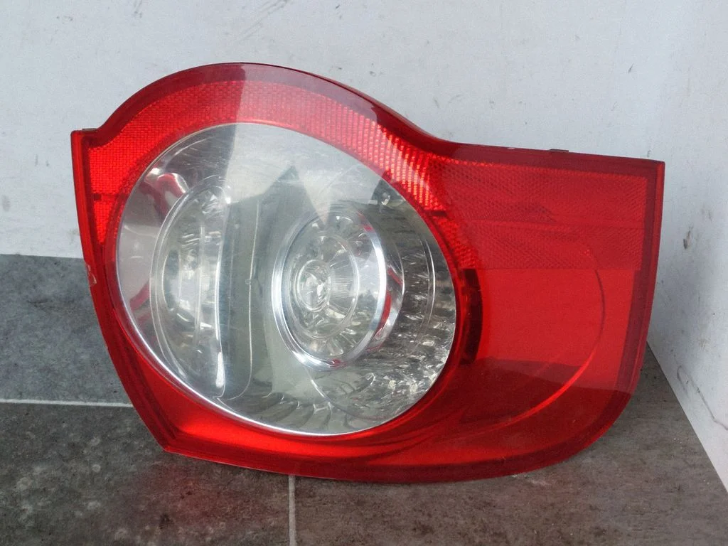 Rear/tail lights 3C9945095N
