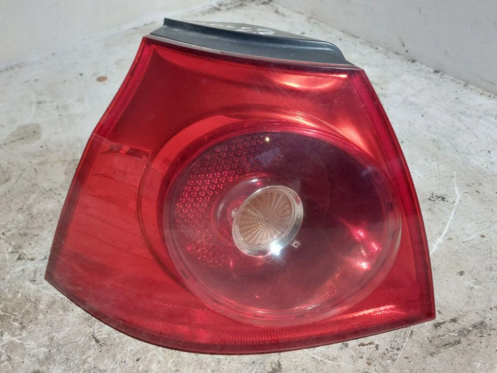 Rear/tail lights 1K6945095E