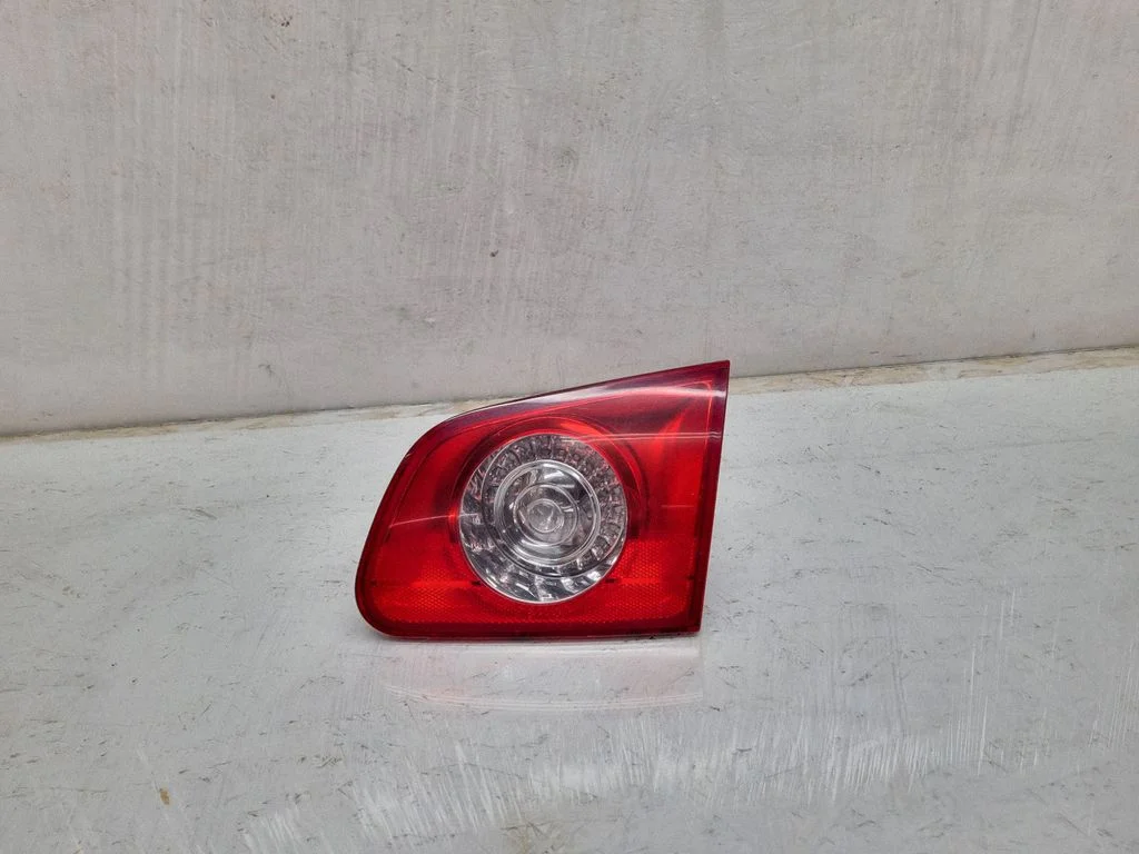 Rear/tail lights 3C9945094