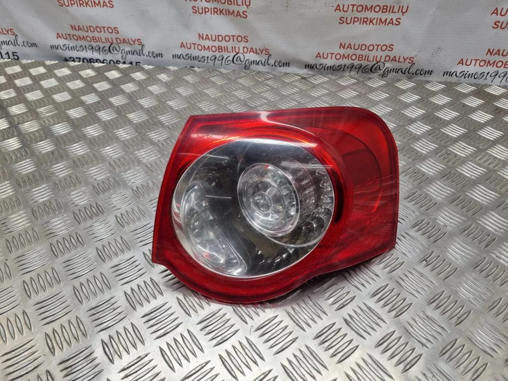 Rear/tail lights 3C9945096