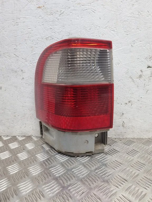 Rear/tail lights – Ford Galaxy (2000-2006)