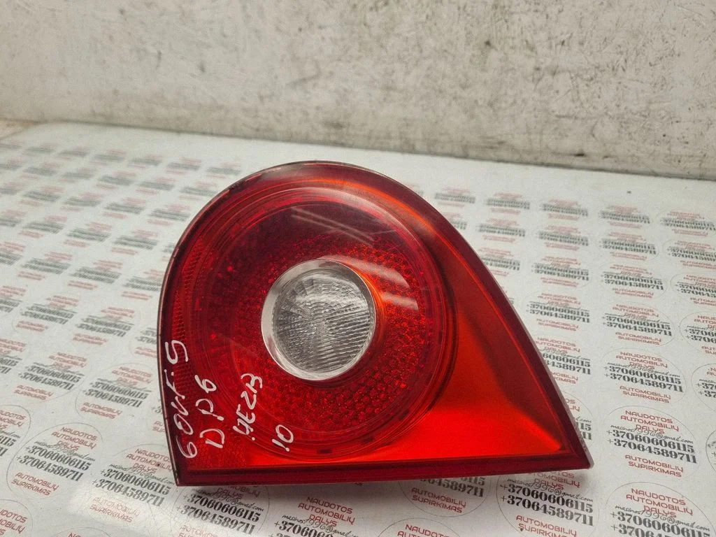 Tailgate rear/tail lights 1K6945094E