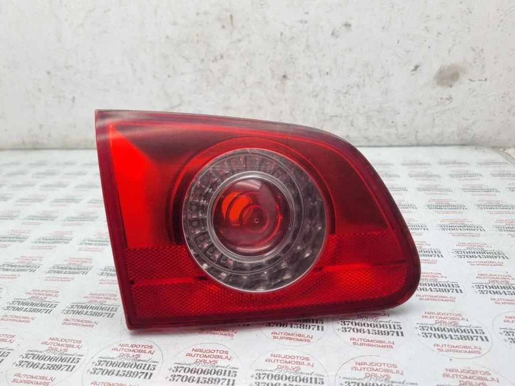 Tailgate rear/tail lights 3C9945093