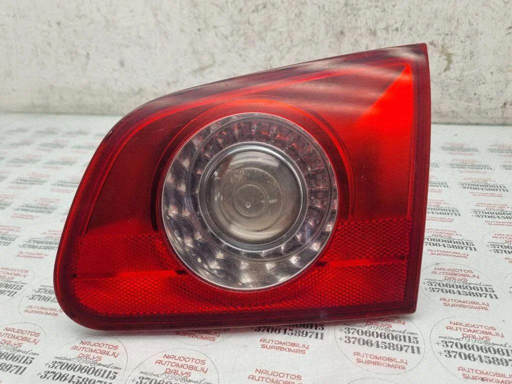 Tailgate rear/tail lights 3C9945094