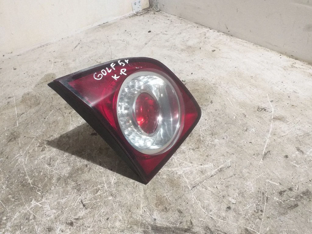 Tailgate rear/tail lights 5M0945093J