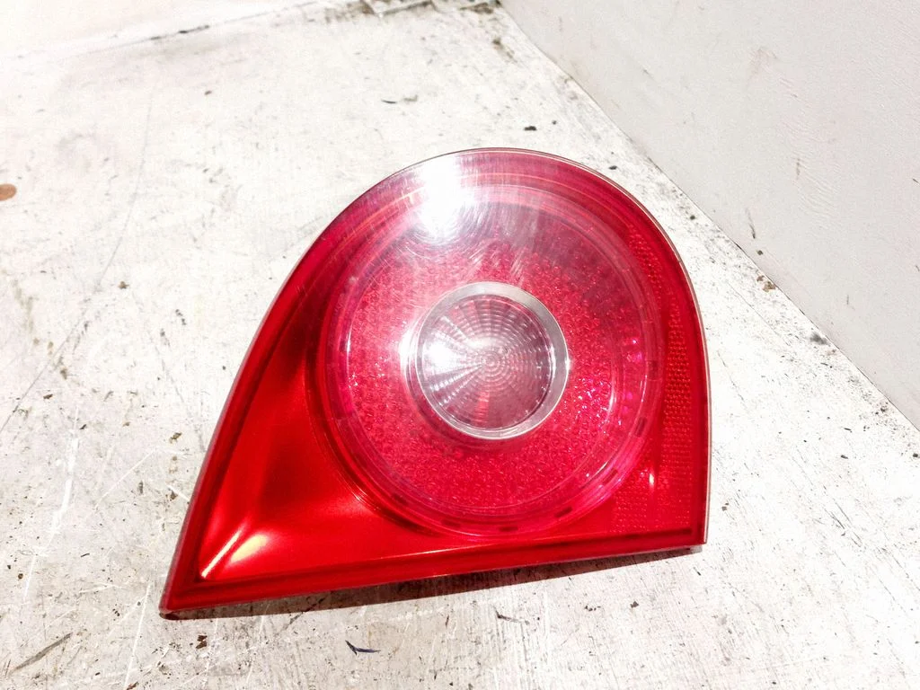 Tailgate rear/tail lights 1K6945093E