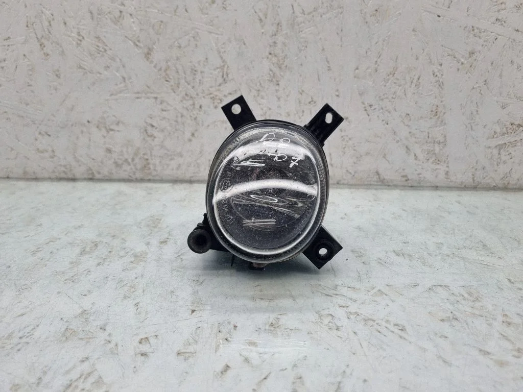 Front fog light 8E0941700C