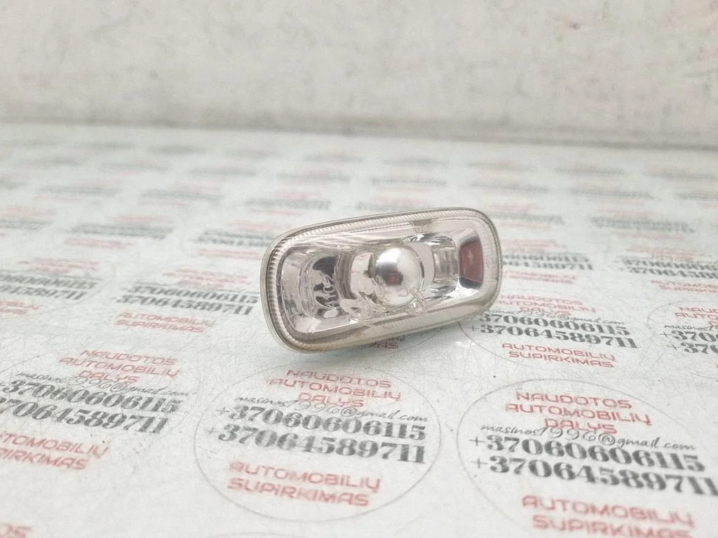 Front fender indicator light – Audi A3 S3 8P (2003-2012)