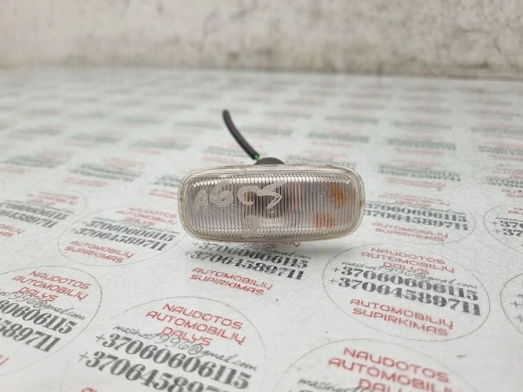 Front fender indicator light – Audi A6 Allroad C5 (1999-2005)