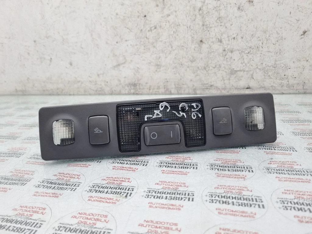 Rear seat light 4B0947111