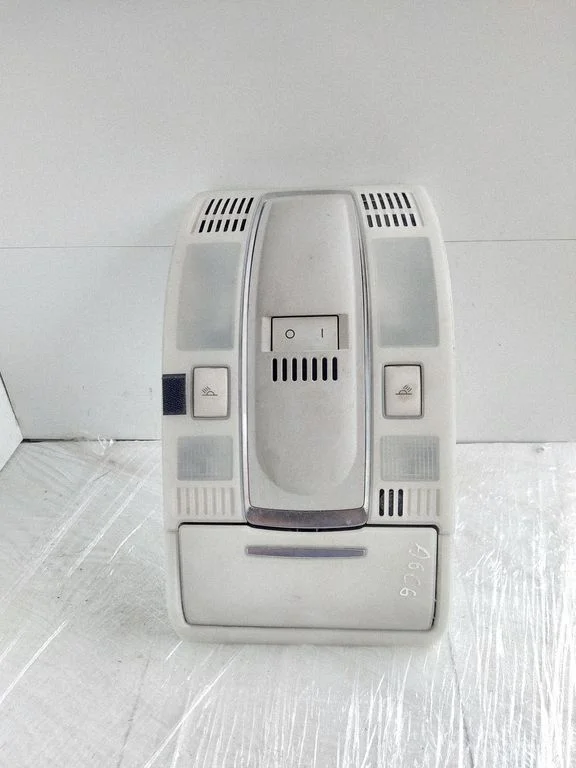 Front seat light 4F0947135N