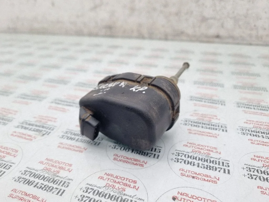 Headlight level adjustment motor 0132008309