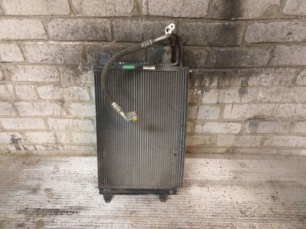 A/C cooling radiator (condenser)