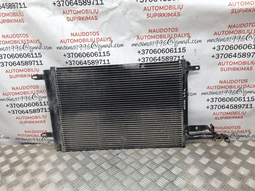 Gaisa kondicioniera dzesēšanas radiators (kondensators)