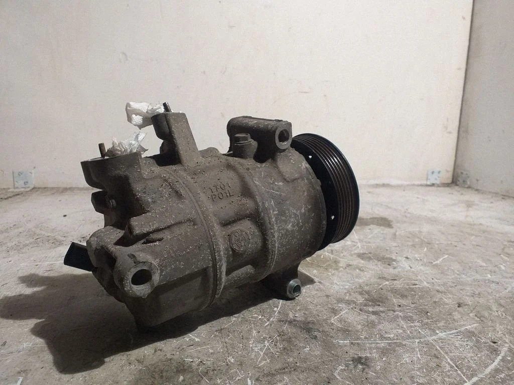 Air conditioning (A/C) compressor (pump) 5N0820803
