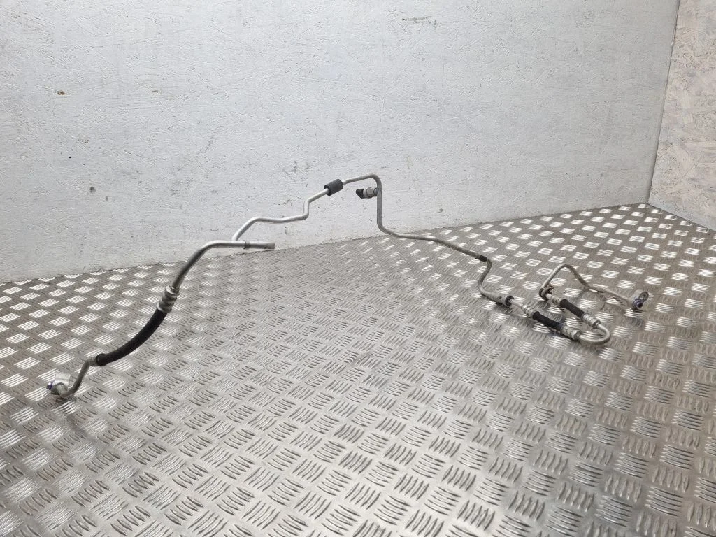 Air conditioning (A/C) pipe/hose 6Q1820741J