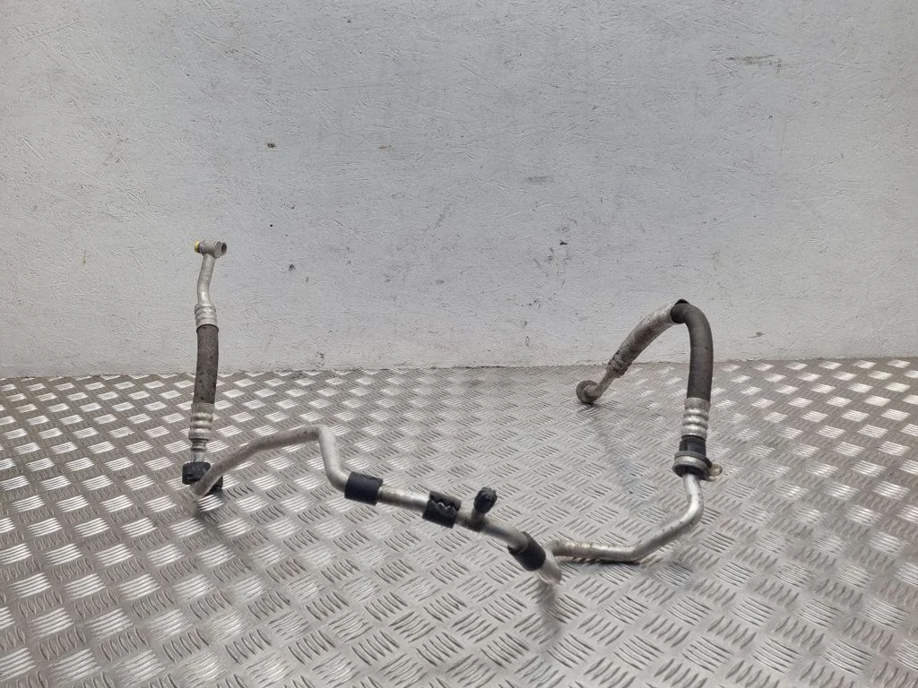 Air conditioning (A/C) pipe/hose 1K0820743AJ
