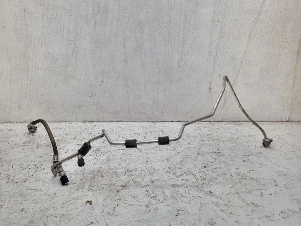 Air conditioning (A/C) pipe/hose
