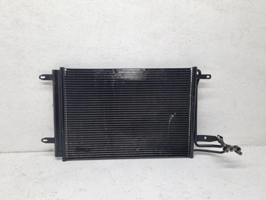 Air conditioning (A/C) pipe/hose 2002304
